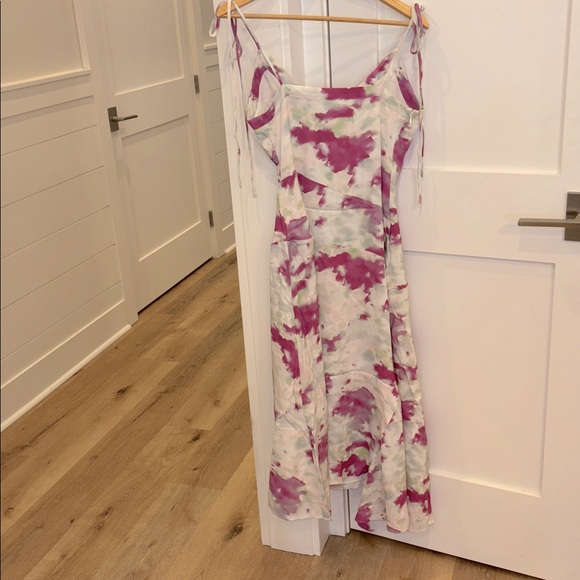 Joie Dami Asymmetrical Hem Floral Dress Size 2 NWT - Picture 4 of 6